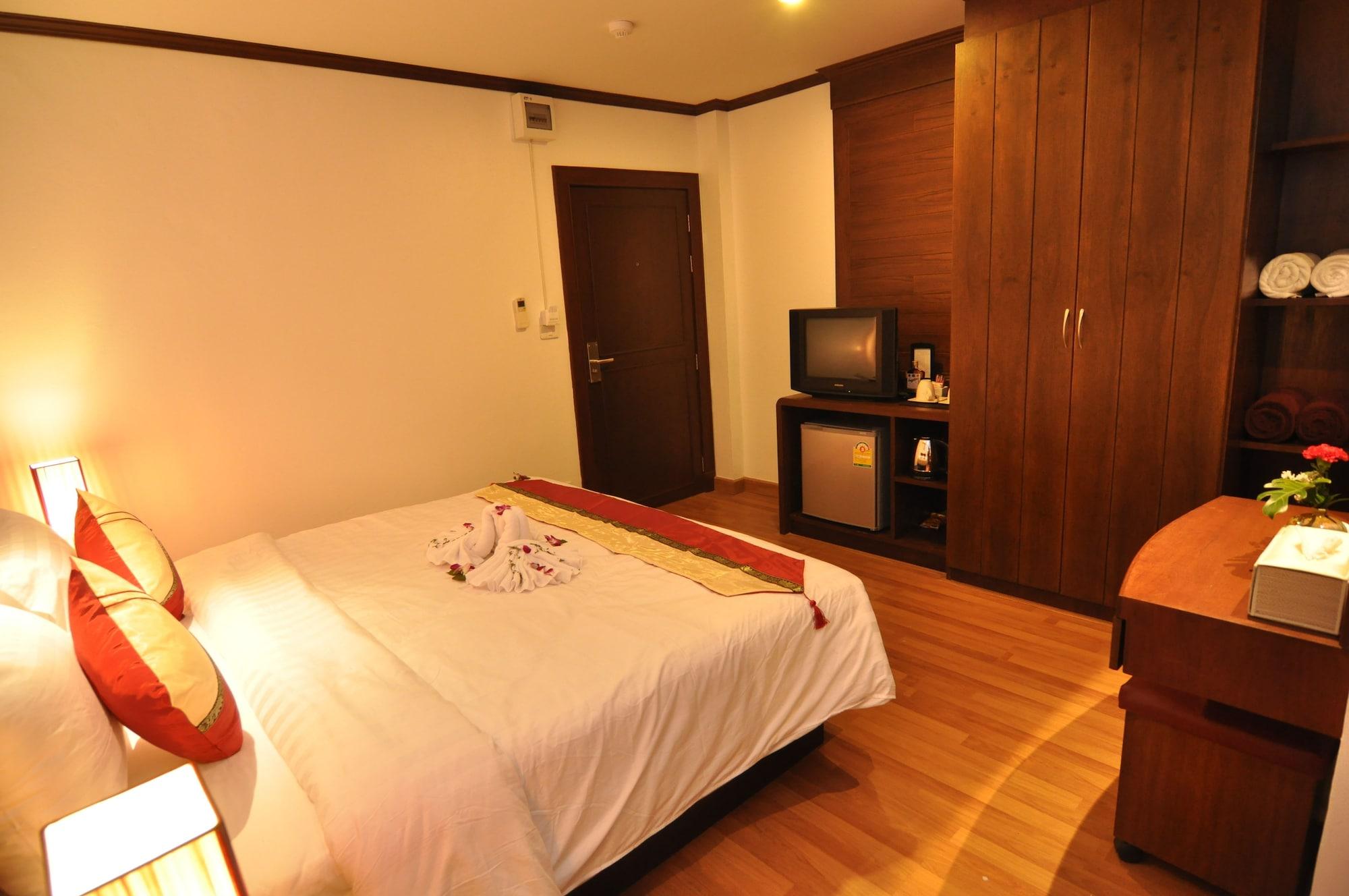 Hemingway'S Hotel Patong Ngoại thất bức ảnh