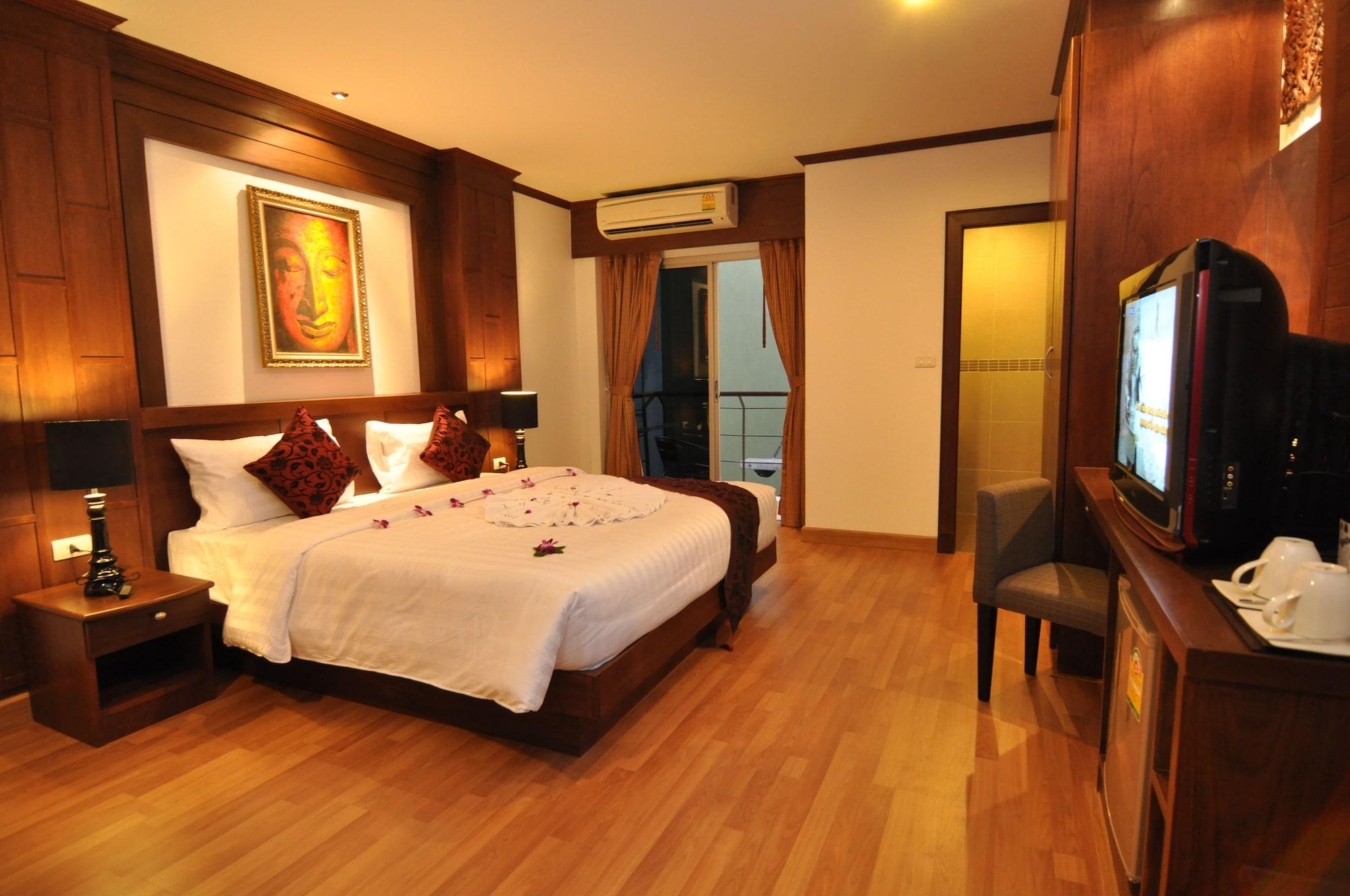 Hemingway'S Hotel Patong Phòng bức ảnh