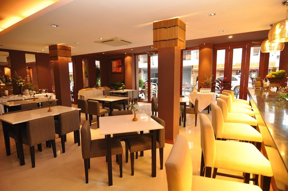 Hemingway'S Hotel Patong Ngoại thất bức ảnh