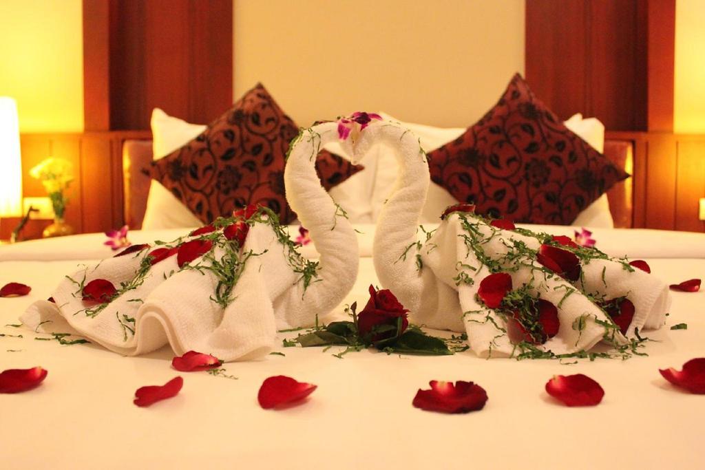 Hemingway'S Hotel Patong Ngoại thất bức ảnh