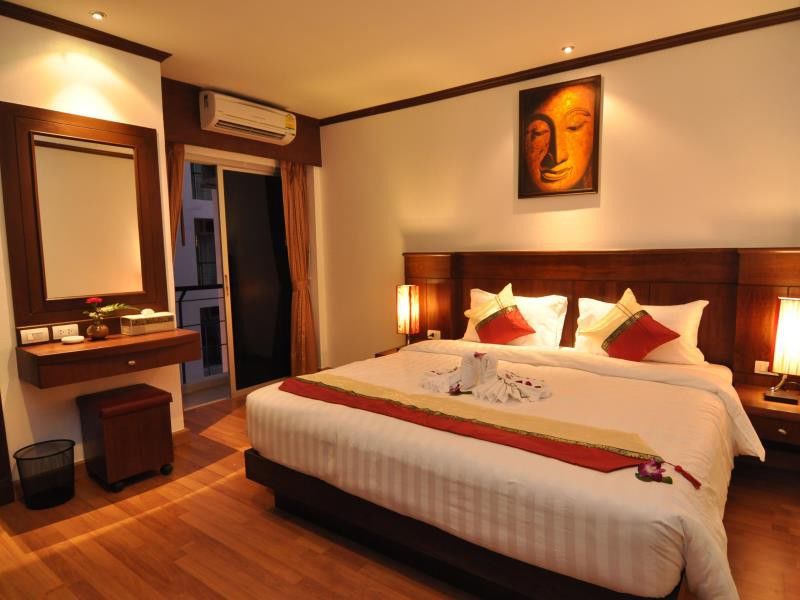 Hemingway'S Hotel Patong Ngoại thất bức ảnh