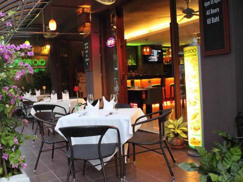 Hemingway'S Hotel Patong Ngoại thất bức ảnh