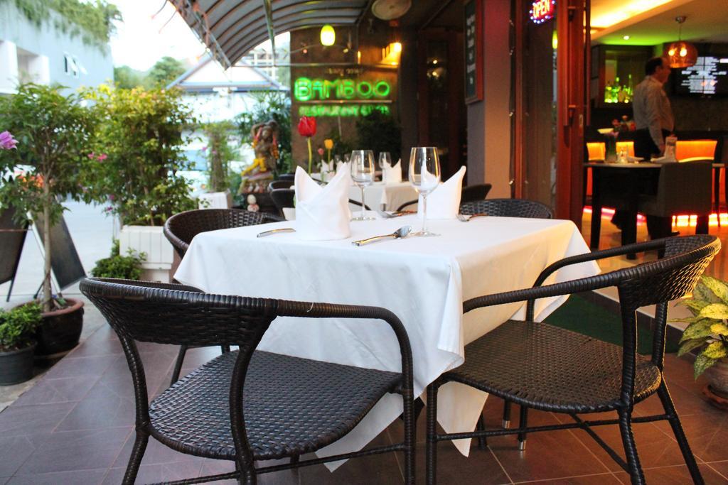 Hemingway'S Hotel Patong Ngoại thất bức ảnh